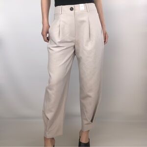 NWT Abercrombie and Fitch Taper Trouser Pant Pleated Size 28 Short